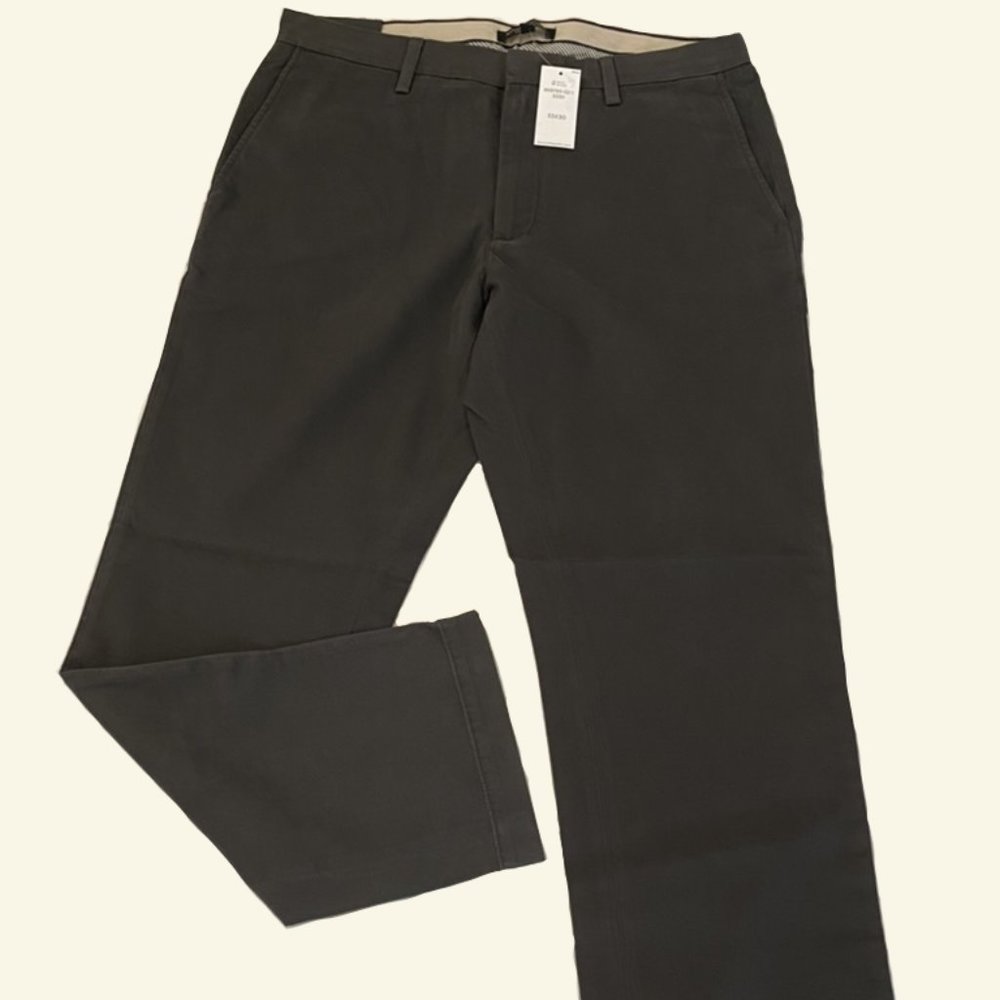 Banana Republic straight fit chinos NWT